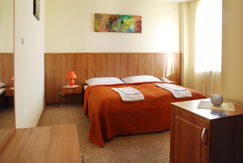 Hotel Slovan Lučenec Oda fotoğraf